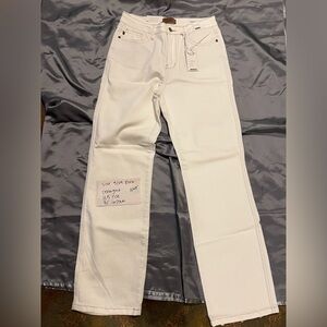 Judy Blue ecru Straight Leg Jeans size 9 NWT